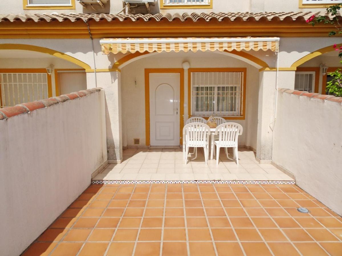 Апартаменти La Playa Oliva - Casa 20 Alquiler Solo Familias Екстер'єр фото